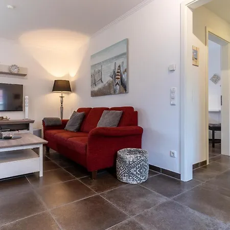 Tatil Evi Reetdachhaushaelfte Reetdachhaus Kleine Kate