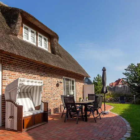 Reetdachhaushaelfte Reetdachhaus Kleine Kate * Sankt Peter-Ording